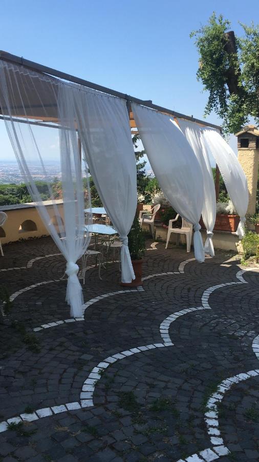 “Casa Amelie” Hotel Grottaferrata Exterior photo